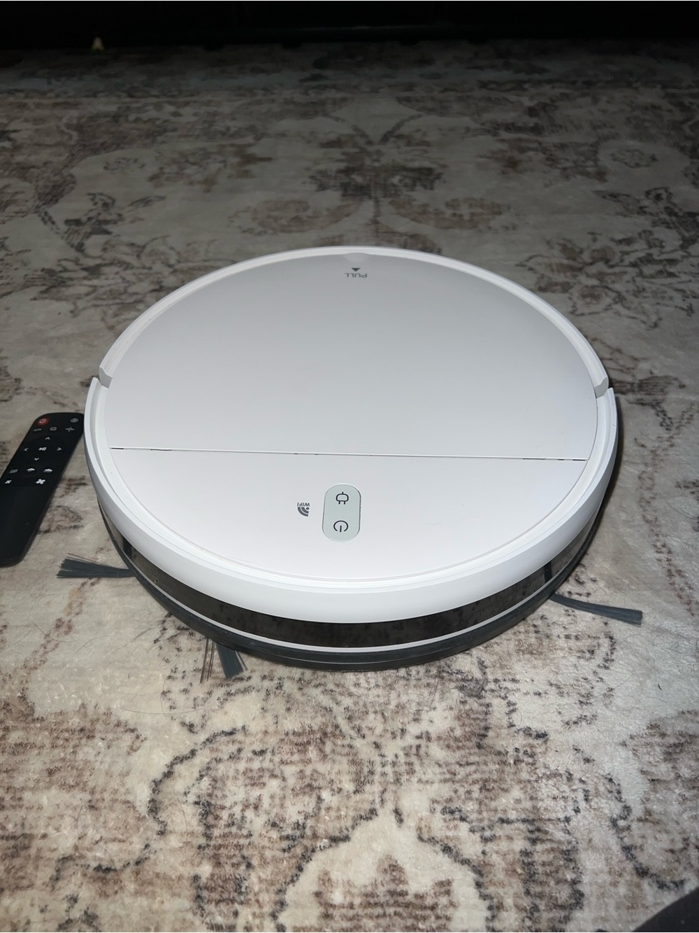 White Robot Vacuum Cleaner with Remote - WiFi-Ready Smart Cleaning